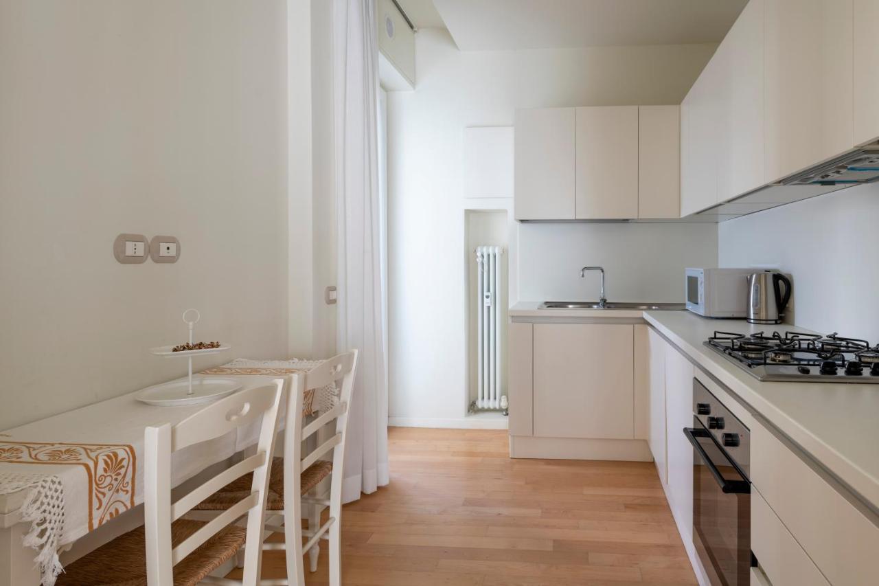 Casa Gramsci Luxury Apartment Pesaro Buitenkant foto
